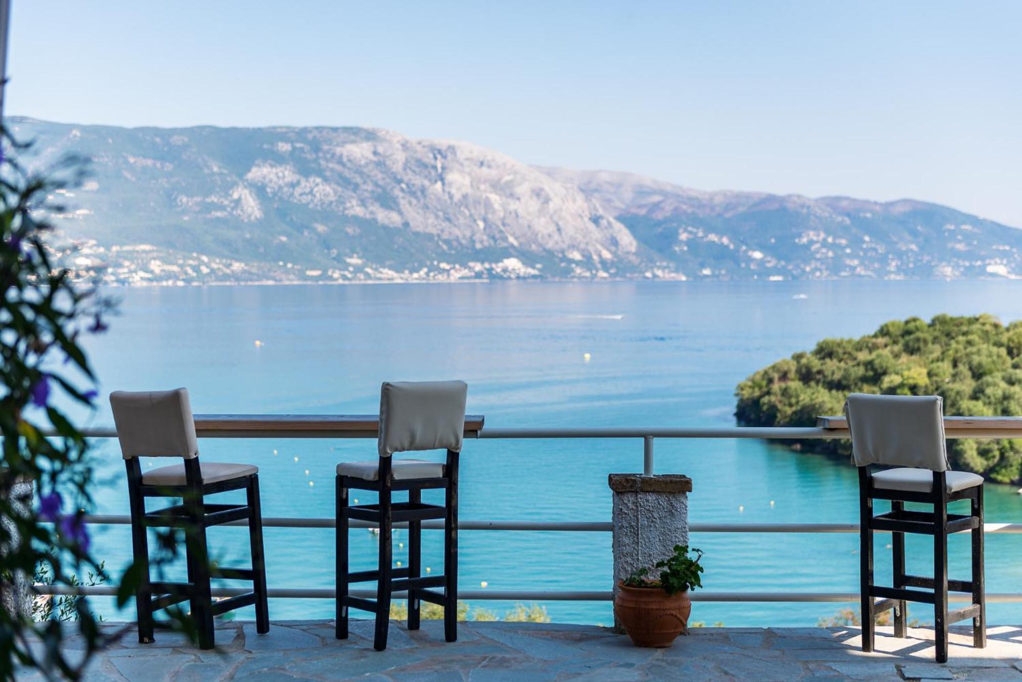 Angelos Seaview Studios By Konnect, Коммено Экстерьер фото